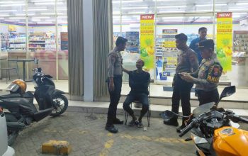 Pengunjung Toko Dibentak Gara-Gara Uang Parkir, Polisi Lamongan Turun Tangan