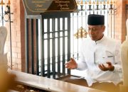 Bupati Bojonegoro Tabur Bunga di Makam Leluhur, Doakan Daerah Makin Sejahtera