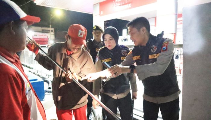 Kapolres Bojonegoro Sisir SPBU, Ini yang Jadi Perhatian