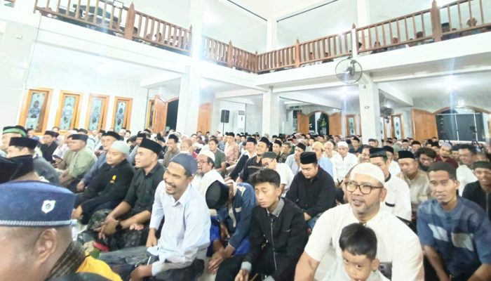 Ribuan Jamaah Hadiri Kajian di Kedungadem Bojonegoro, dari Sholawat hingga Bekal Akhirat